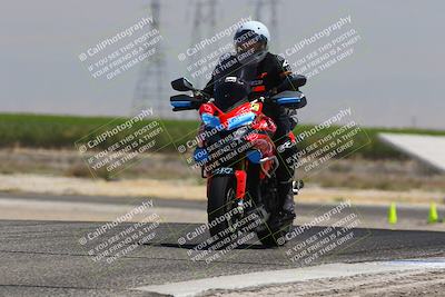 media/Aug-03-2025-TrackDaz (Sun) [[bf4a71acf9]]/C Group/1240pm (Wheelie Bump)/